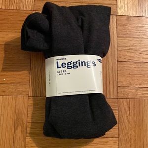 Navy colored leggings size XL